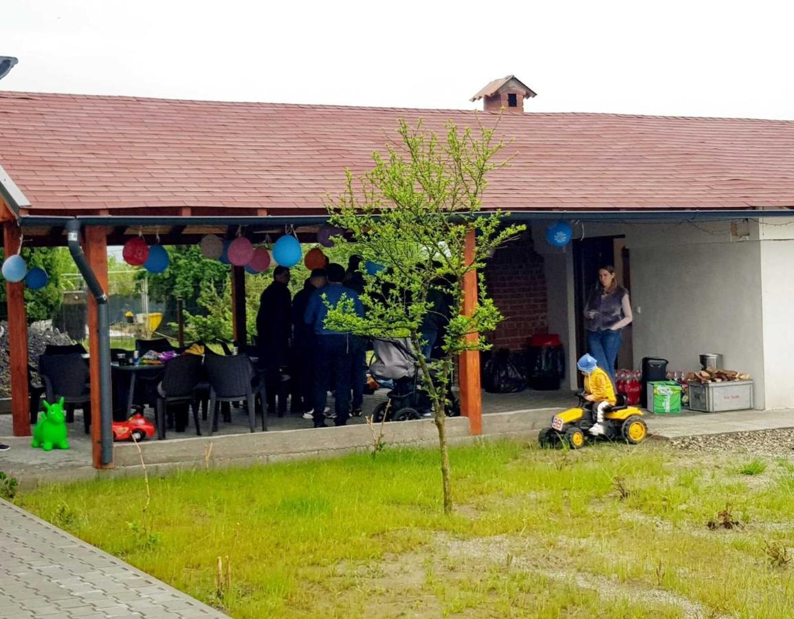 Apartmán Vila Karina Carta  Exteriér fotografie